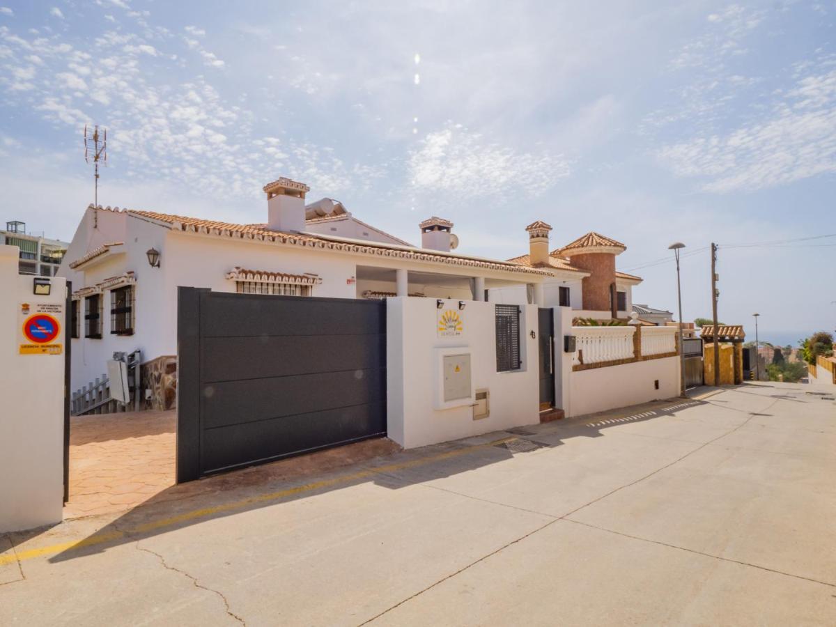 Cubo'S Hostal William'S Sunny 4 With Breakfast Torre de Benagalbon Exterior photo